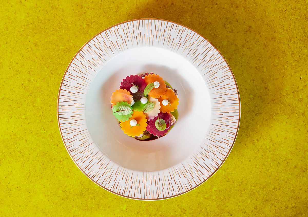 RAK Porcelain RBNNPR31 Ruby Red Flat Coupe Plate Case of 6並行輸入 RAK Porcelain RBNNPR31 Ruby Red Flat Coupe Plate Case of 6並行輸入